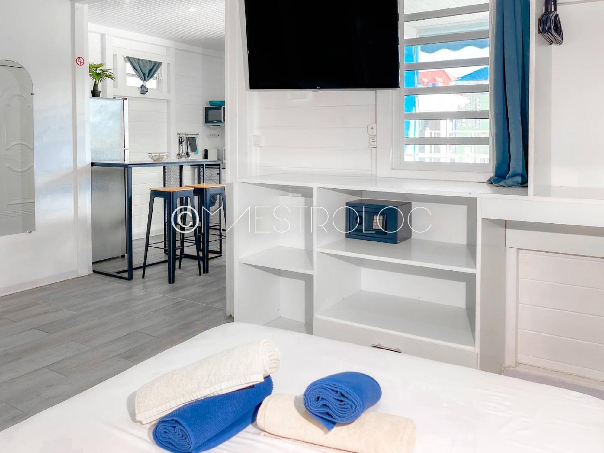 Offre A Ne Pas Rater ! Gites Arc-En-Ciel Saint-Francois  Room photo
